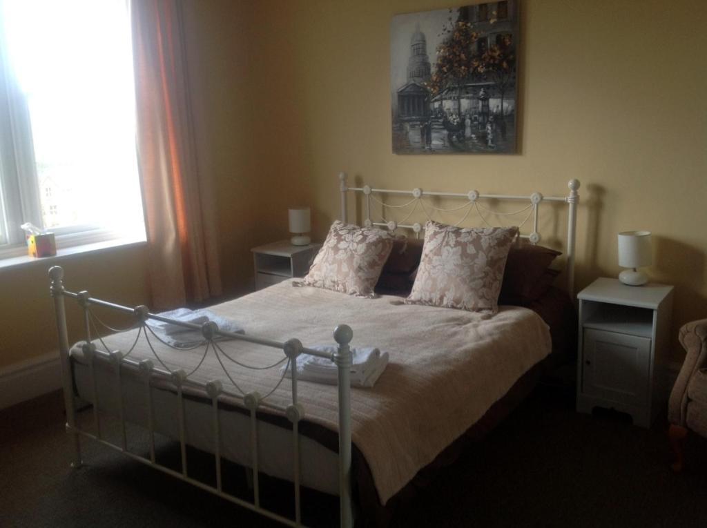 Portland House Hotel Llandrindod Wells Bagian luar foto